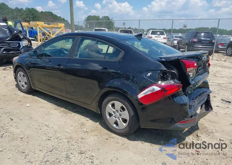 2017 Kia Forte Lx z USA, uszkodzony, nr VIN 3KPFK4A76HE020053